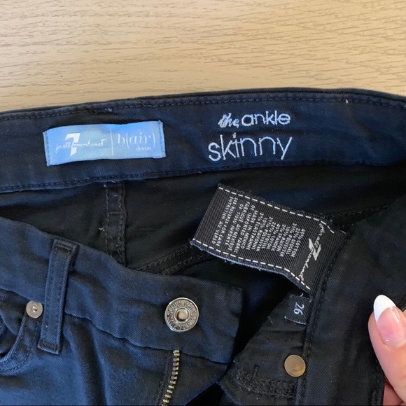 7 For All Mankind (B)Air Ankle Skinny Exposed Knee - Picture 2 of 3